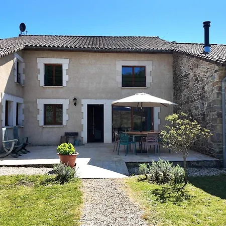 Domaine De Bellac - La Belle Cour