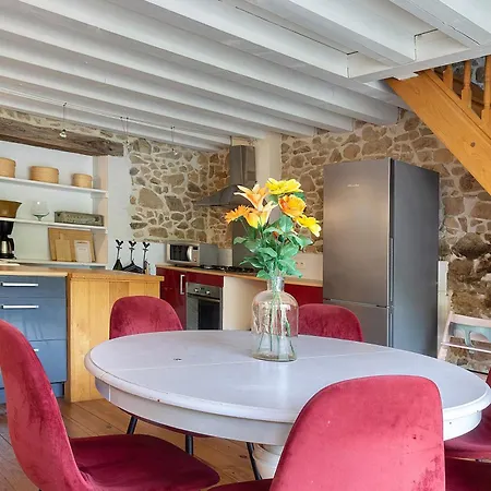 Domaine De Bellac - La Belle Cour Ferienhaus Roussines