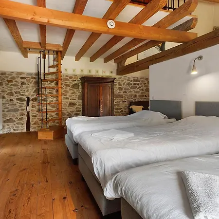 Ferienhaus Domaine De Bellac - La Belle Cour Roussines